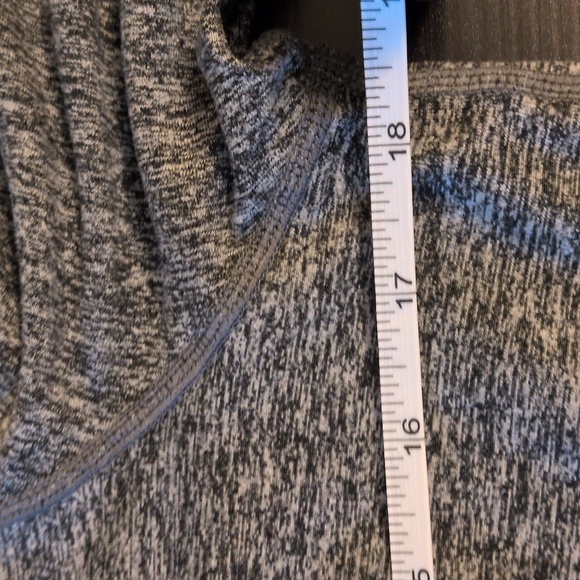 Vuori Halo Essential Hoodie Grey Women's Small Pullover Sweatshirt - Picture 7 of 9